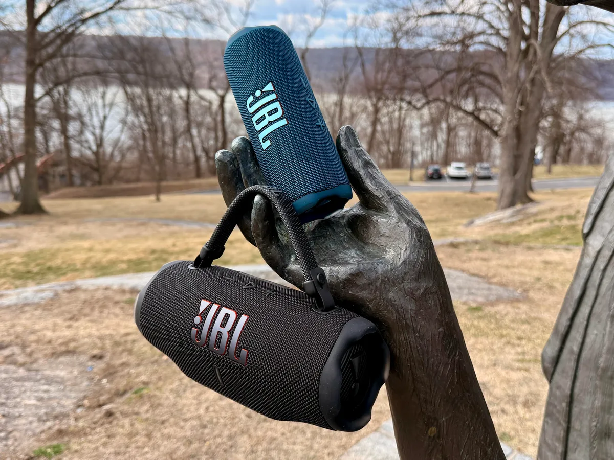 JBL Charge 6 vs Flip 7