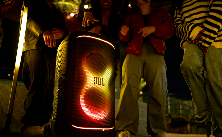 JBL PartyBox 520 - Boksi që ndez çdo festë